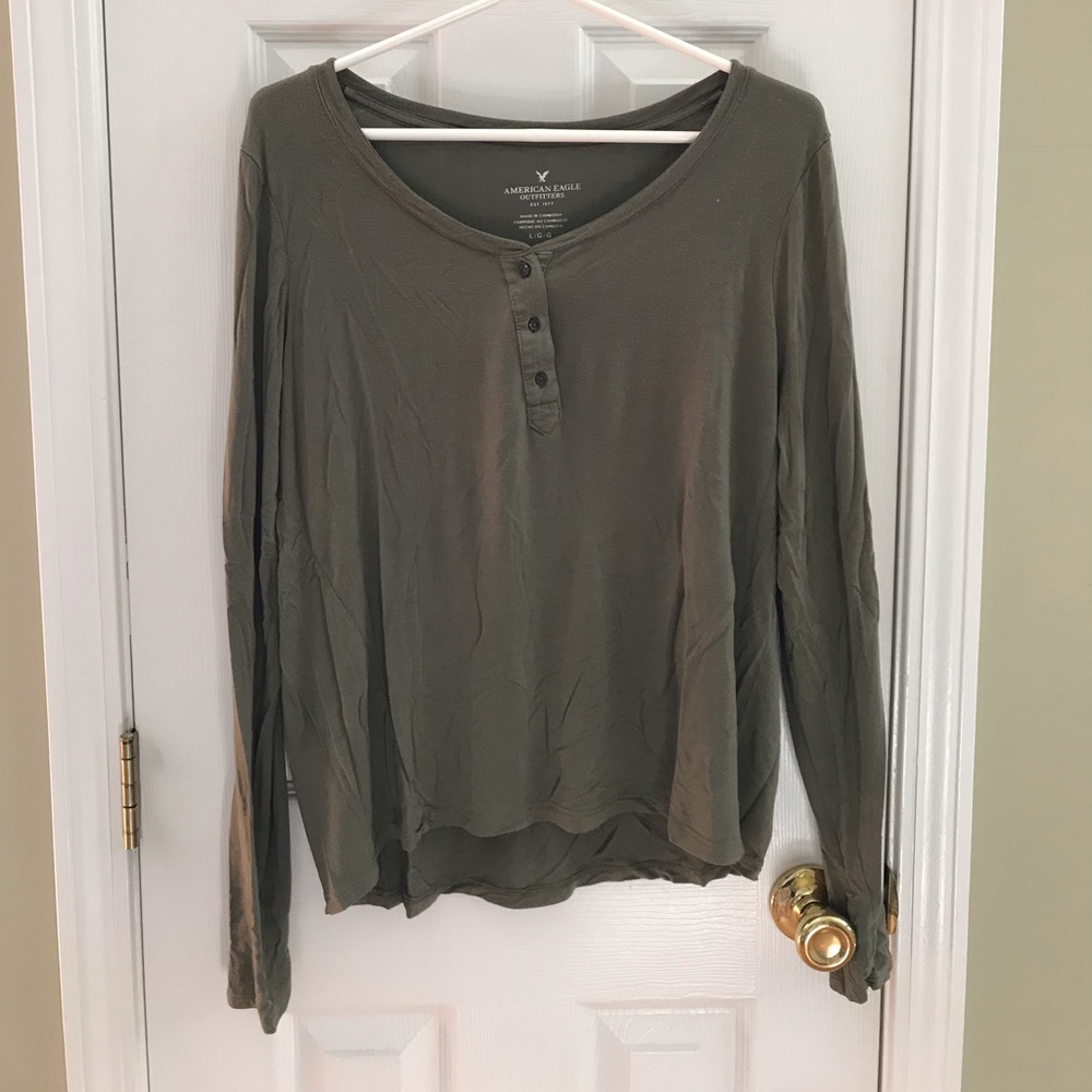American Eagle Long Sleeve Top